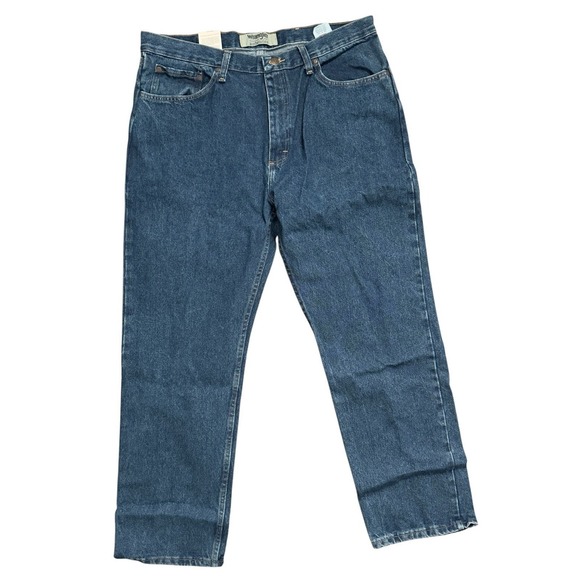 Wrangler Other - Wrangler Jeans Mens 38x30 Blue Relaxed Fit Straight Denim ZM100SW